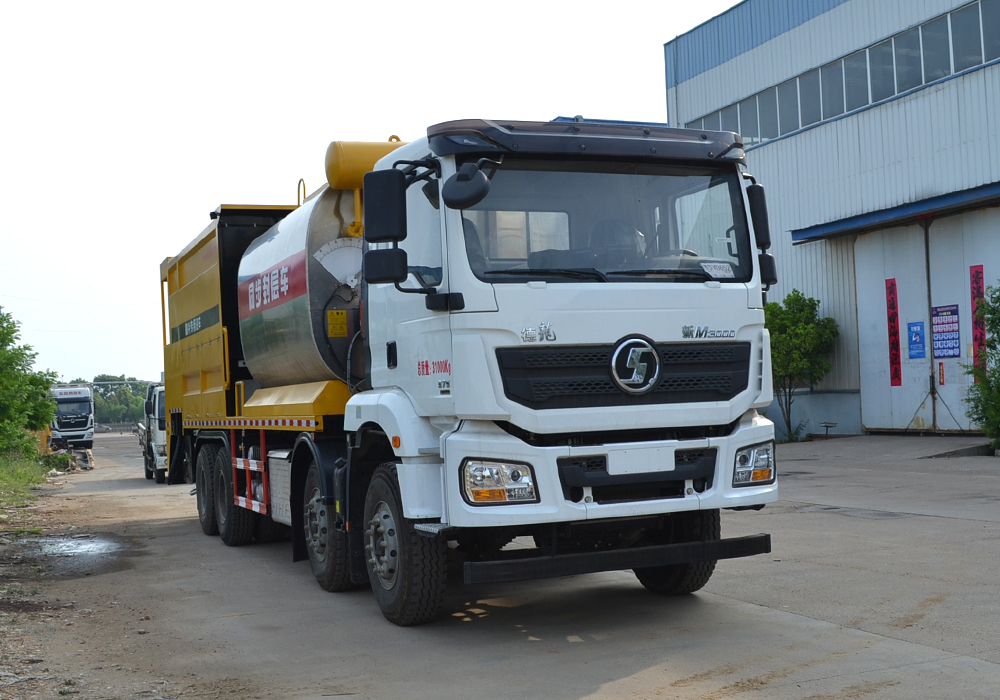 陜汽德龍前四后八（9+15螺旋）同步碎石封層車(chē)